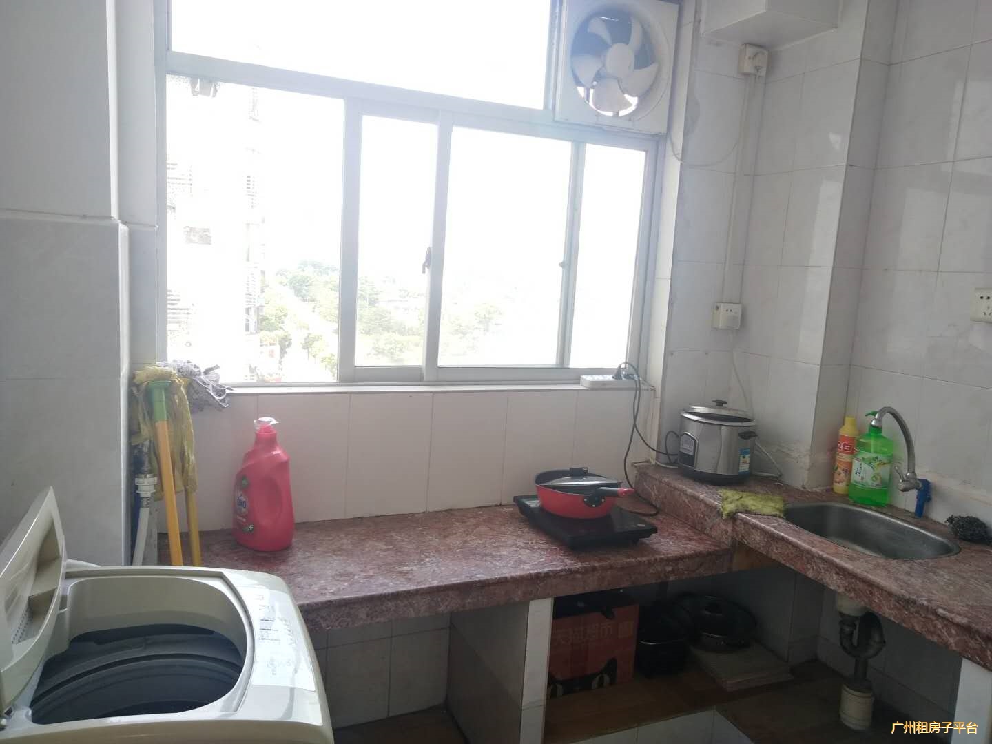 合租  大沙东地铁站附近小区房转租