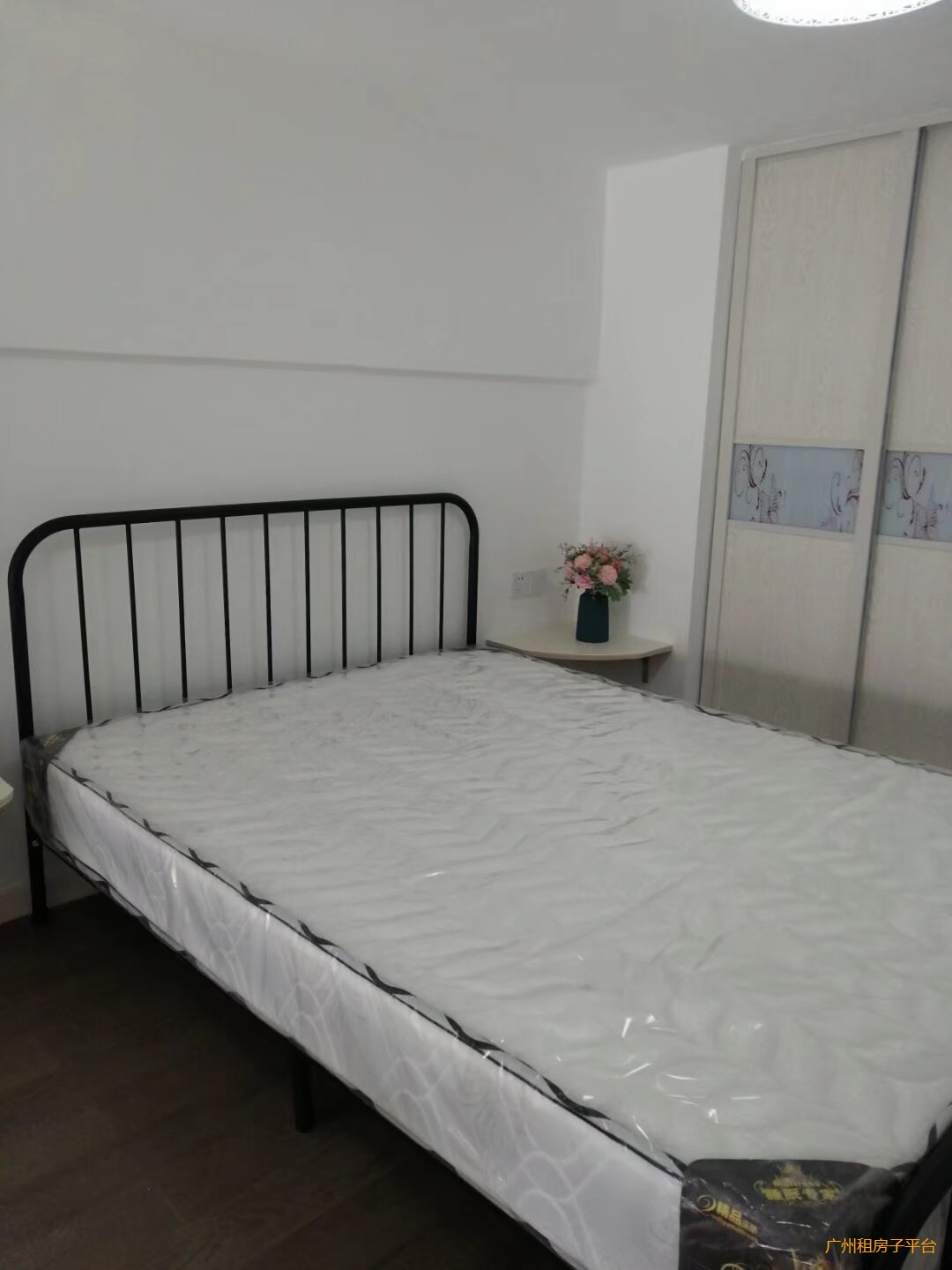 业主直租，免中介费，万科里A32复式公寓一房一厅