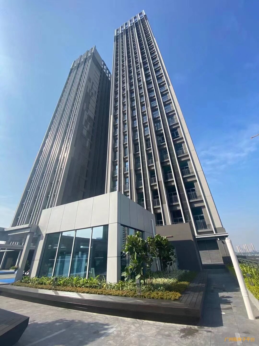 业主直租，免中介费，万科里A32复式公寓一房一厅