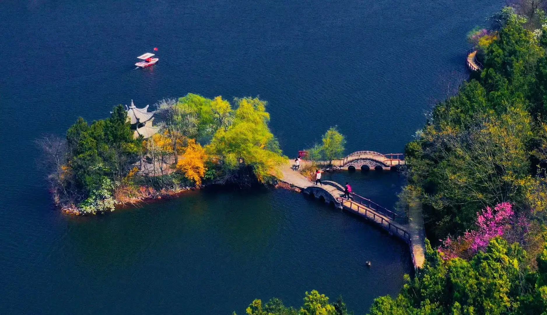 马亮| 游马陵山