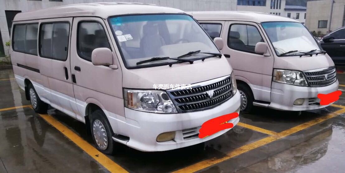 出,06年福田面包客车,旅游公司倒闭整车,14座福田客车两台   _微赞云