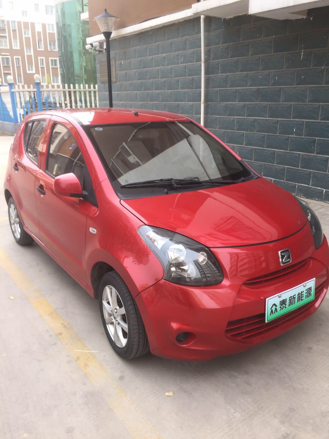 众泰z100老年代步车