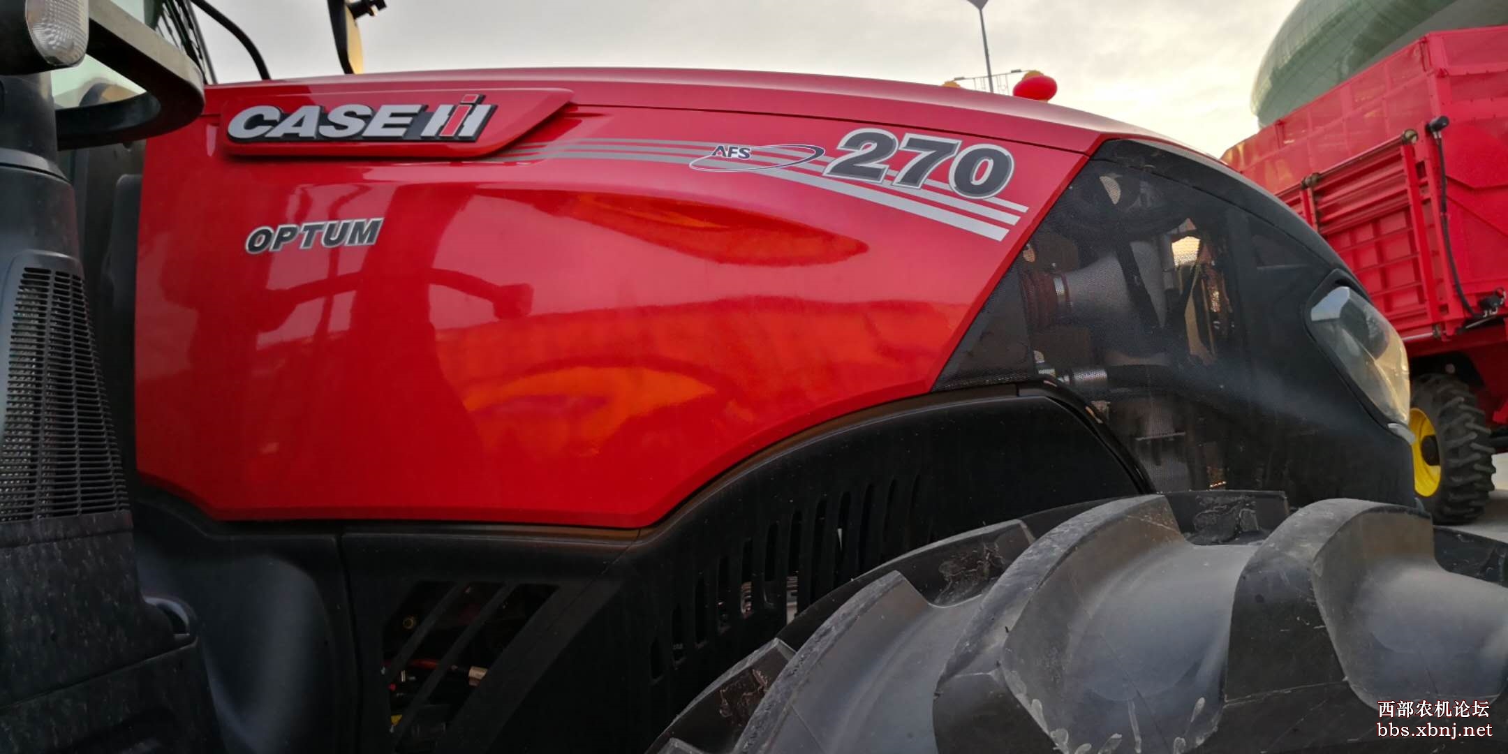 新款凯斯270亮相2019新疆农机展先睹为快