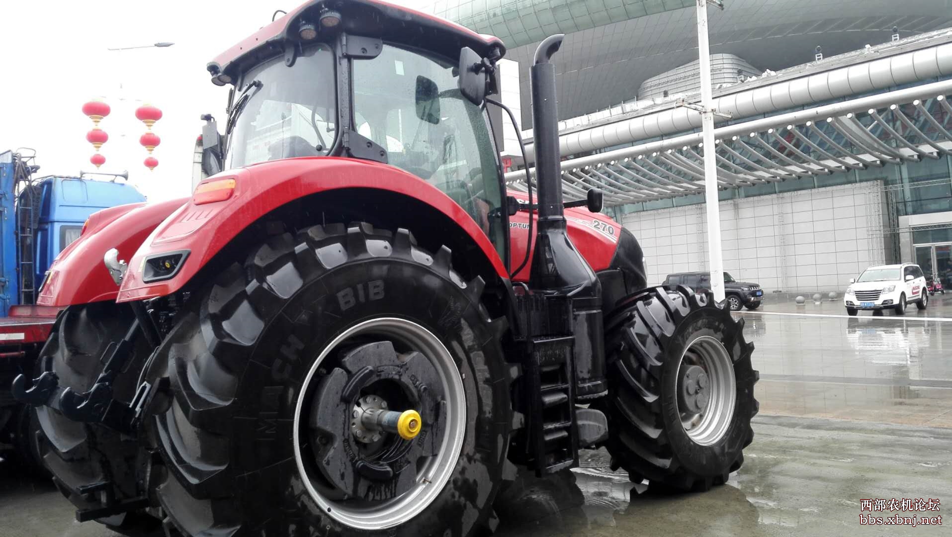 新款凯斯270亮相2019新疆农机展先睹为快