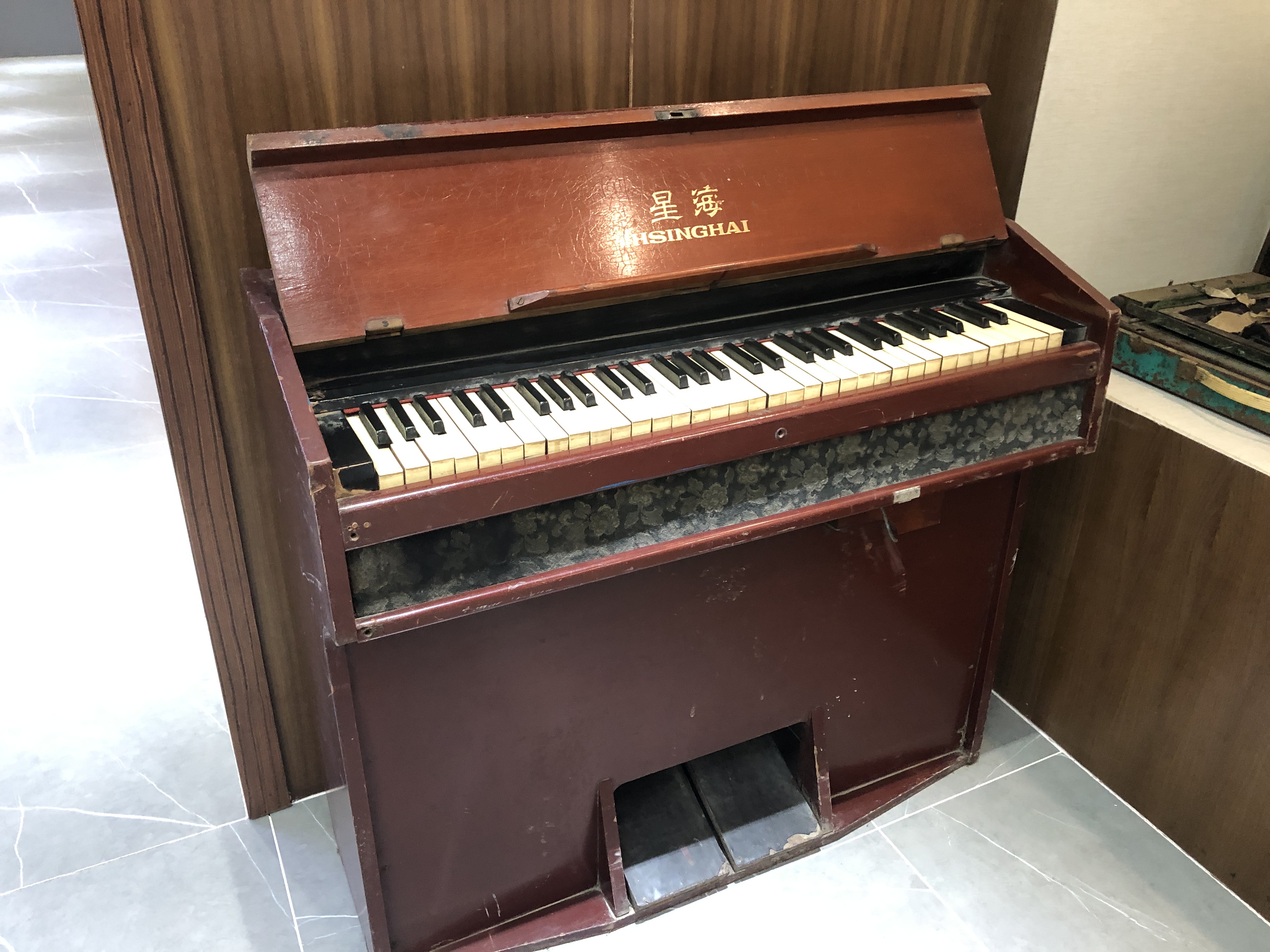 安新小学校史馆局部展示,河北省都少有的小学校史馆.