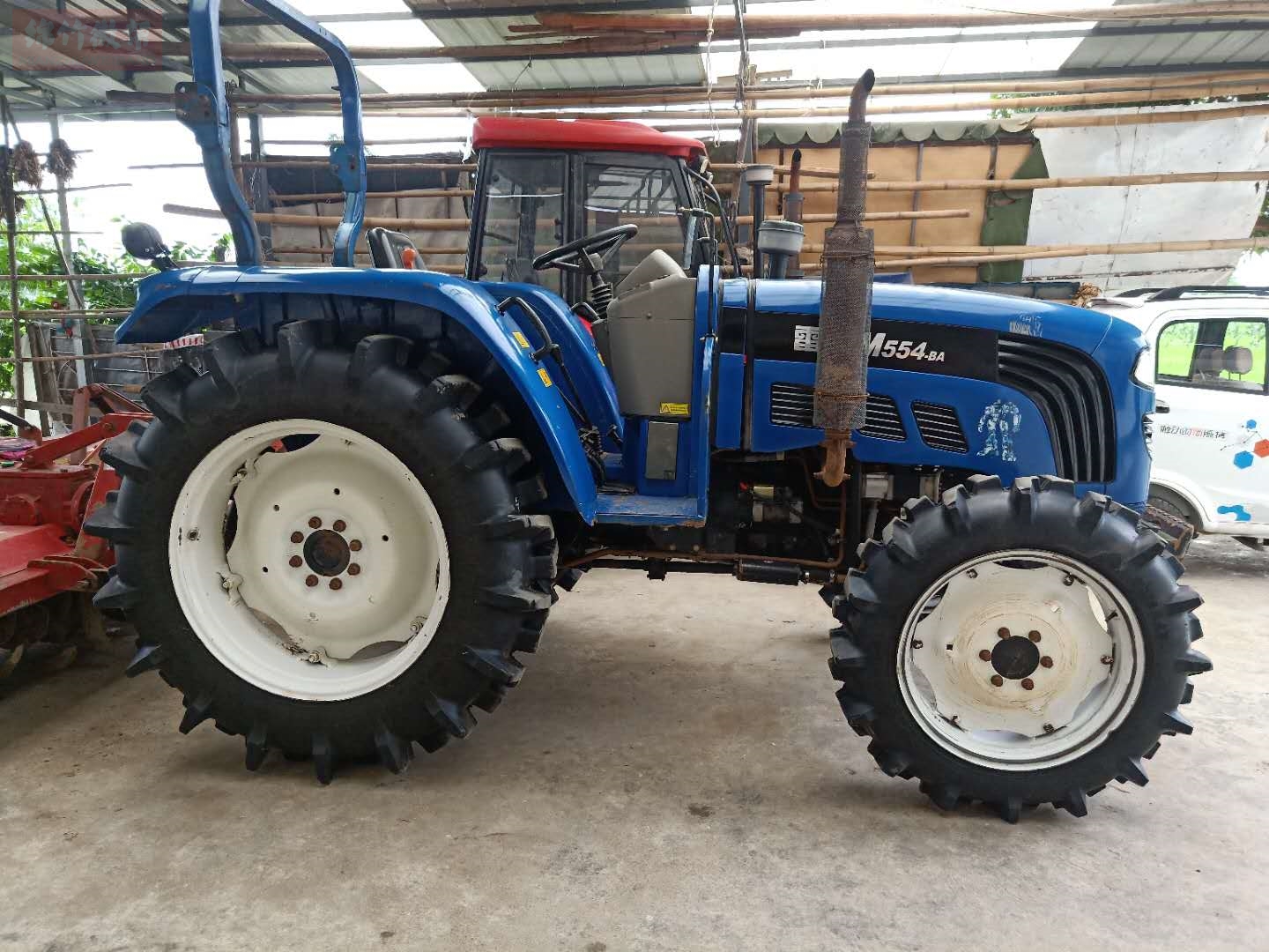 低价处理雷沃大桥554一台,车况精品物廉价美需要的联系