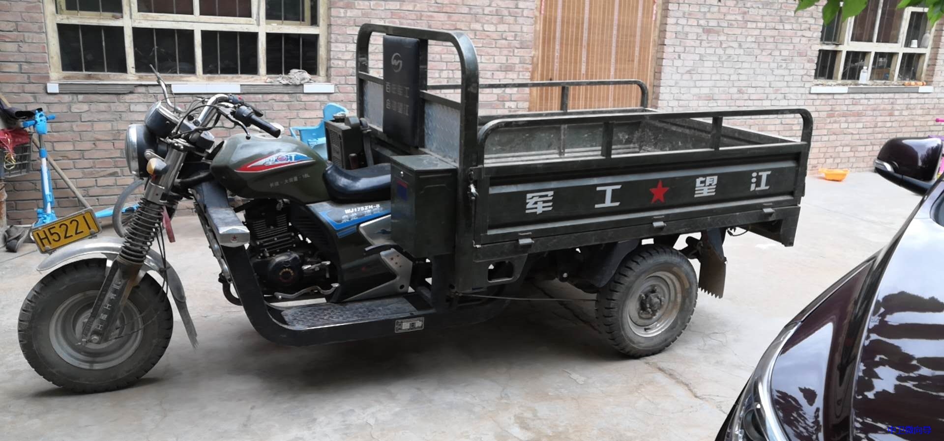 本人有一辆望江175三轮摩托车车出售,行驶九千多公里个人一手   _微赞