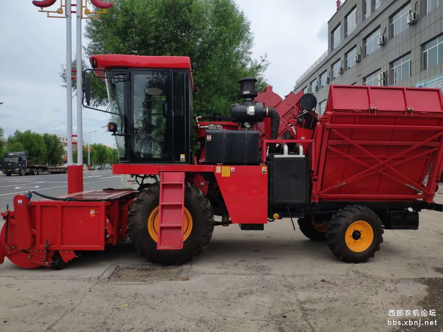 雷肯辣椒收获机