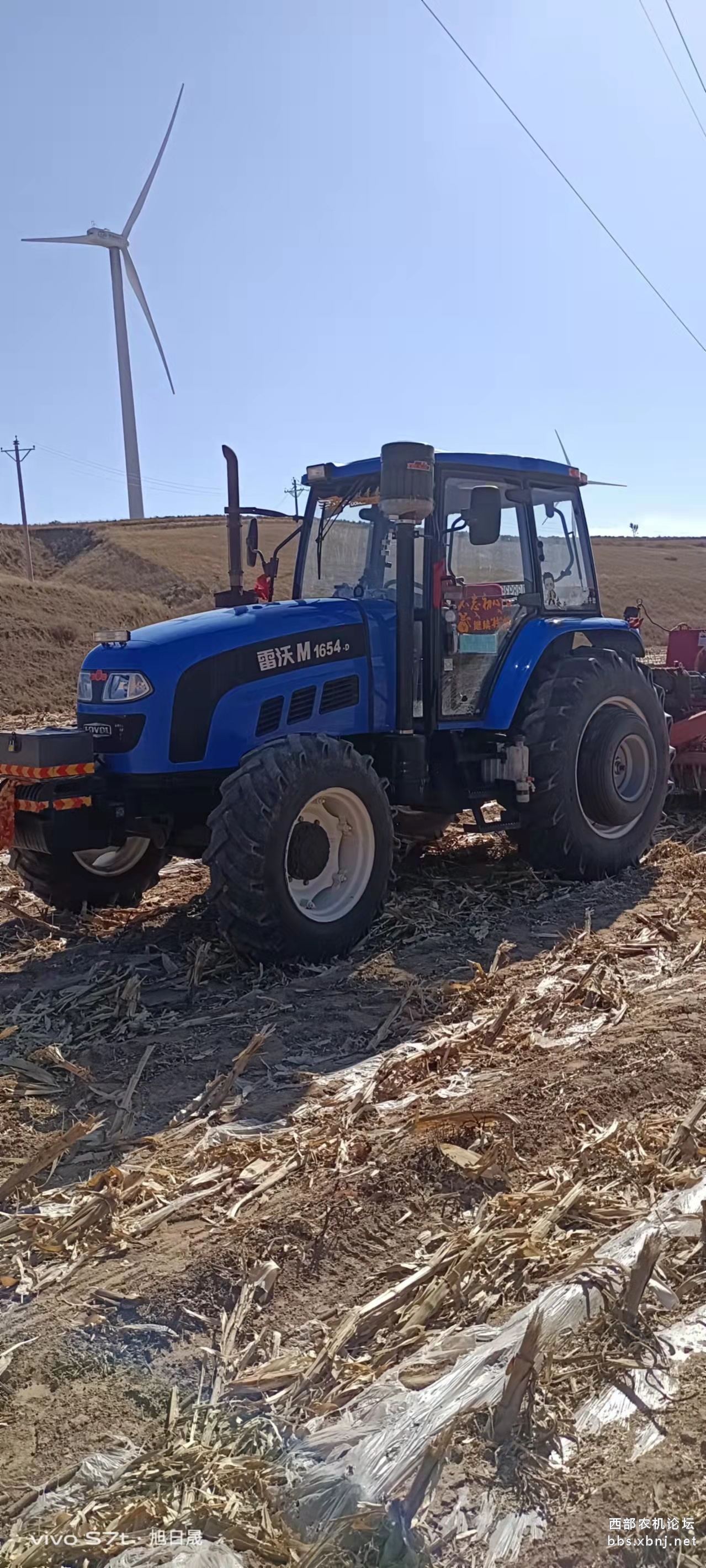 雷沃拖拉带爱科双破碎小方捆打捆机