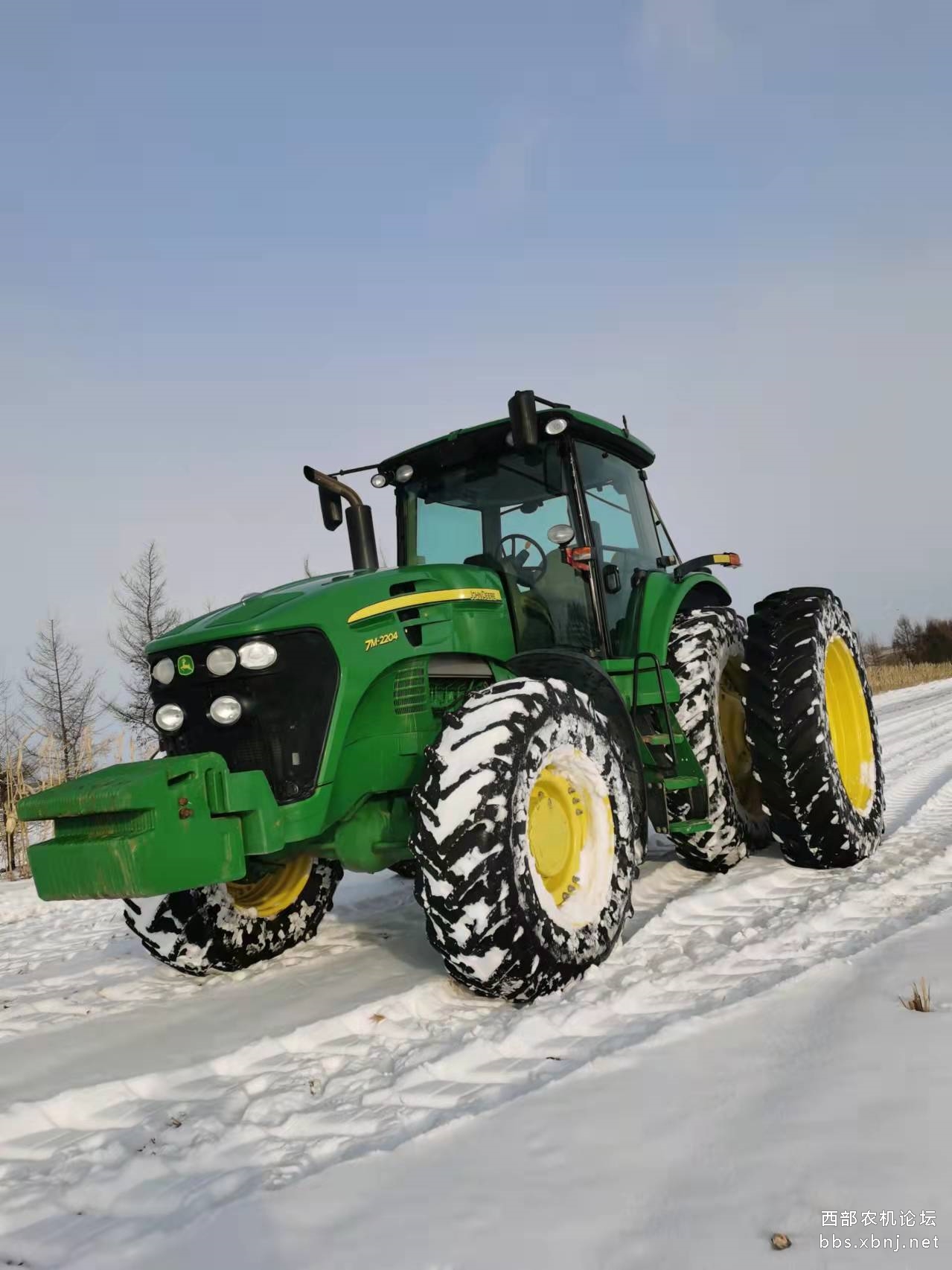 出售16年迪尔2204两千七百多小时副轮几乎全新