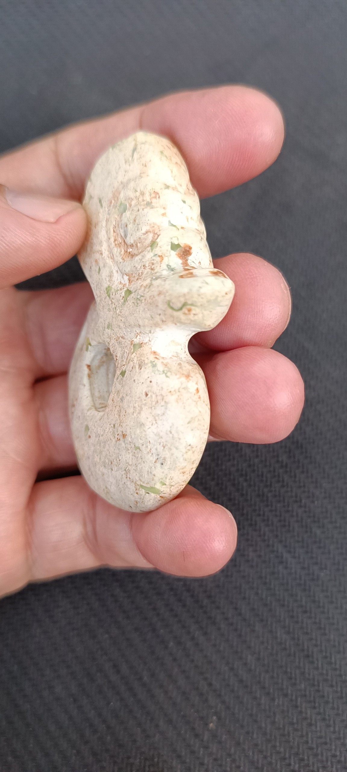 红山文化鸡骨白岫岩玉猪龙