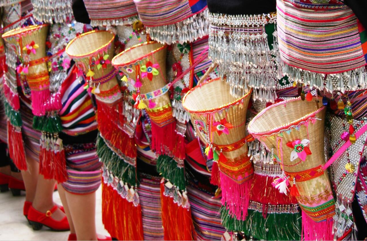 新平花腰傣服饰文化节:傣族传统服饰大赛