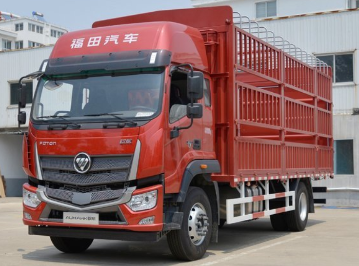 欧马可6.8米康明斯4.5l-185